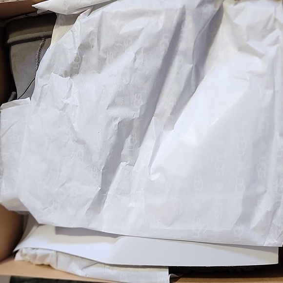 Ugg Bailey Bow Velvet Ribbon GREY Size 9 NWT - Picture 3 of 9